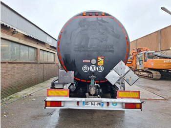 نصف مقطورة صهريج لنقل القار Magyar S34FD13: صور 2