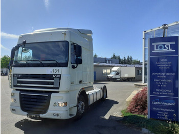 شاحنة جرار DAF XF 105 460