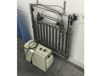 آلات الطباعة GUK SM 50-2 cutting machine with feeder: صور 2
