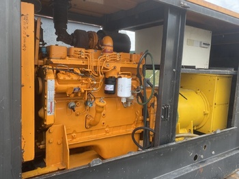 SDMO 100 kVa Cummins 6BT5.9 إيجار SDMO 100 kVa Cummins 6BT5.9: صور 3