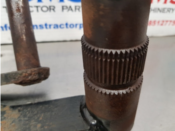 أجزاء الفرامل - الآلات والماكينات الزراعية Fiat 140-90, 90-90, 115-90,  Brake Pedals Pair 5110643, 5110653: صور 5 أجزاء الفرامل - الآلات والماكينات الزراعية Fiat 140-90, 90-90, 115-90,  Brake Pedals Pair 5110643, 5110653: صور 5