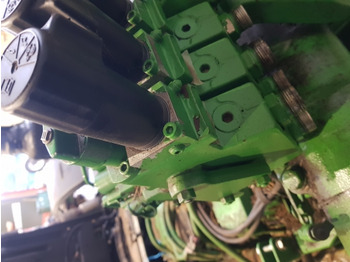 علم السوائل المتحركة JOHN DEERE