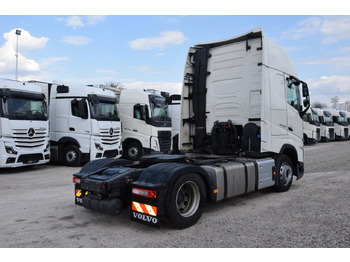 Volvo FH 500 Globetrotter XL Varios إيجار Volvo FH 500 Globetrotter XL Varios: صور 4