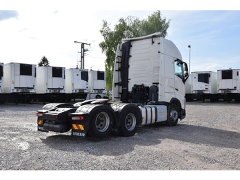 شاحنة جرار Volvo FH 540 Globetrotter XL Retarder: صور 3