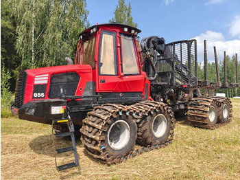 شاحنات نقل الأخشاب في الغابات KOMATSU