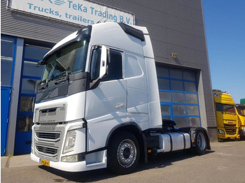 شاحنة جرار VOLVO FH 420