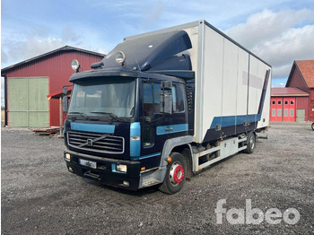 بصندوق مغلق شاحنة VOLVO FL6