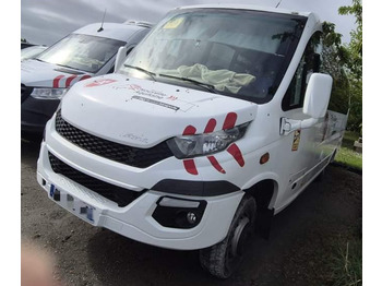 حافلة صغيرة IVECO