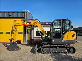 حفارة مصغرة XCMG XE60GA