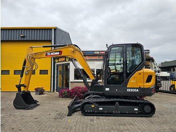 حفارة مصغرة XCMG XE60GA