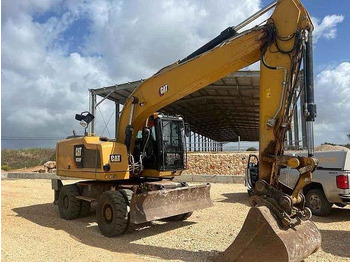 حفارة CATERPILLAR M320F