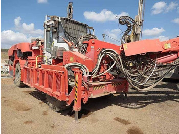 آلة حفر SANDVIK