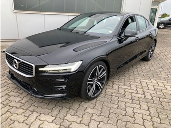 سيدان VOLVO