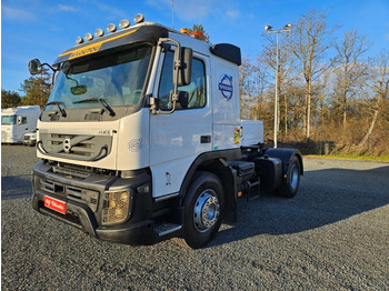 شاحنة جرار VOLVO FMX