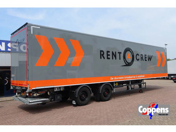 بصندوق مغلق نصف مقطورة