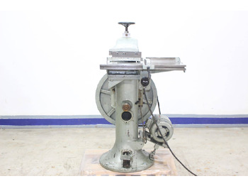 آلة قطع الورق