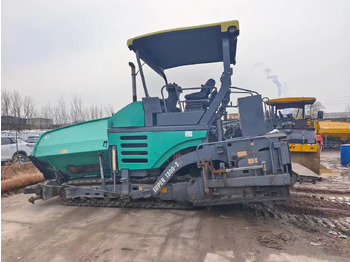 العامل بالقار VÖGELE