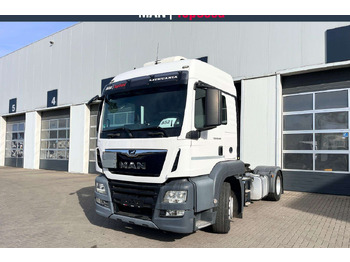 شاحنة جرار MAN