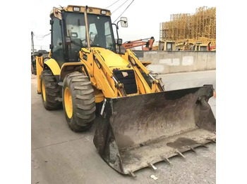 حفار متعدد الاستخدام JCB 3CX