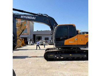 حفارة HYUNDAI