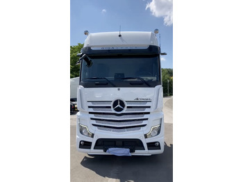 شاحنة جرار MERCEDES-BENZ Actros 1848