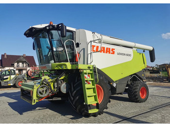 حصادة شاملة CLAAS Lexion 600