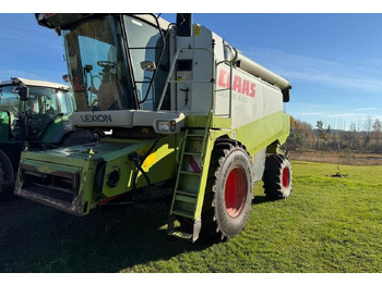 حصادة شاملة CLAAS Lexion 440