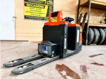 معدات تكديس BT