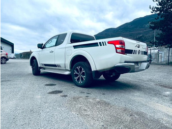 FIAT Véhicule utilitaire Pickup FULLBACK 4X4 إيجار FIAT Véhicule utilitaire Pickup FULLBACK 4X4: صور 5