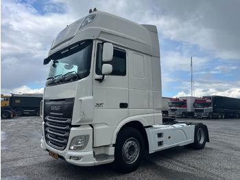شاحنة جرار DAF XF 460