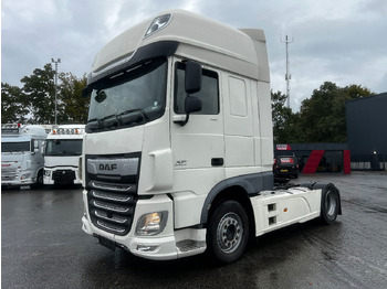 شاحنة جرار DAF XF 460