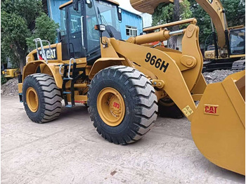 اللودر بعجل CATERPILLAR 966H