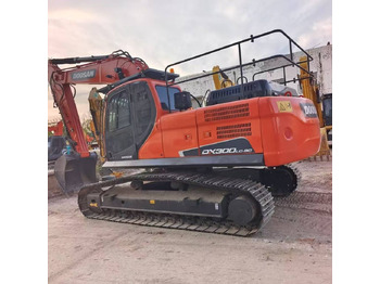 حفارات زحافة DOOSAN DX300