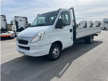 الشاحنات الصغيرة المسطحة IVECO Daily 35C17