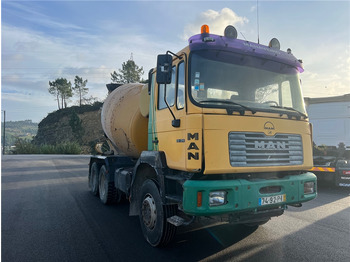 شاحنة خلاطة خرسانة MAN 26.314: صور 2