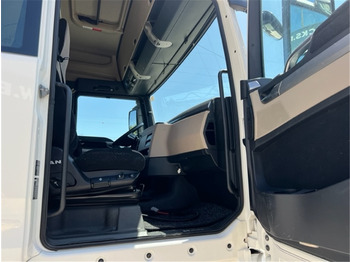 شاحنة جرار MAN TGX 18.460: صور 5