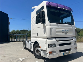 شاحنة جرار MAN TGA 18.460
