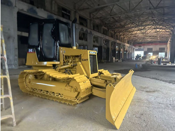 بلدوزر CATERPILLAR D4C