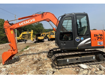حفارة مصغرة Hitachi ZX70: صور 5 حفارة مصغرة Hitachi ZX70: صور 5