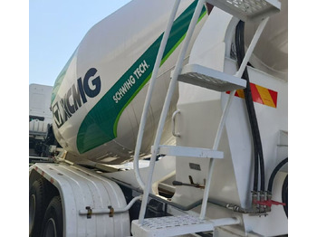 شاحنة خلاطة خرسانة SINOTRUK HOWO