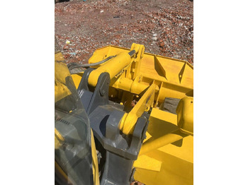 اللودر بعجل Komatsu WA380: صور 3 اللودر بعجل Komatsu WA380: صور 3