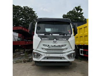 شاحنة جرار SINOTRUK HOWO