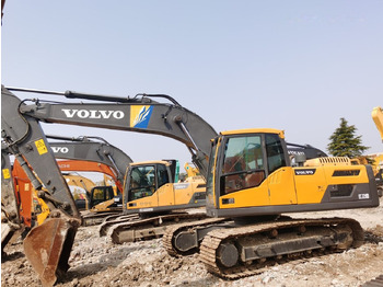 حفارات زحافة VOLVO EC220