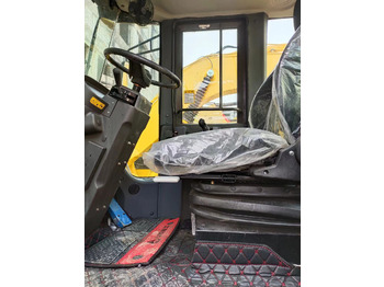 جديد اللودر بعجل SDLG LG936L: صور 5