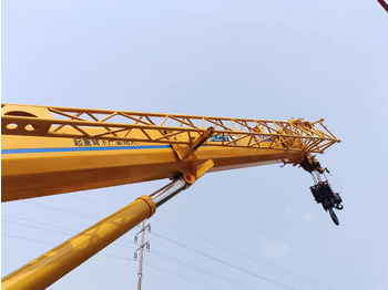 موبايل كرين XCMG QY25K: صور 5 موبايل كرين XCMG QY25K: صور 5