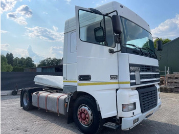 شاحنة جرار DAF XF 95 430