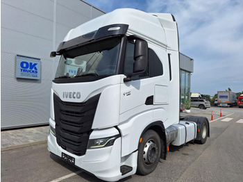 شاحنة جرار IVECO Stralis 440