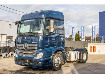 شاحنة جرار MERCEDES-BENZ Actros 1843
