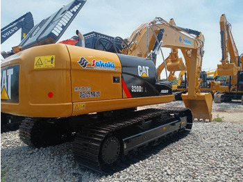 حفارات زحافة CATERPILLAR 320D2