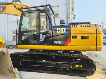 حفارات زحافة CATERPILLAR 320D